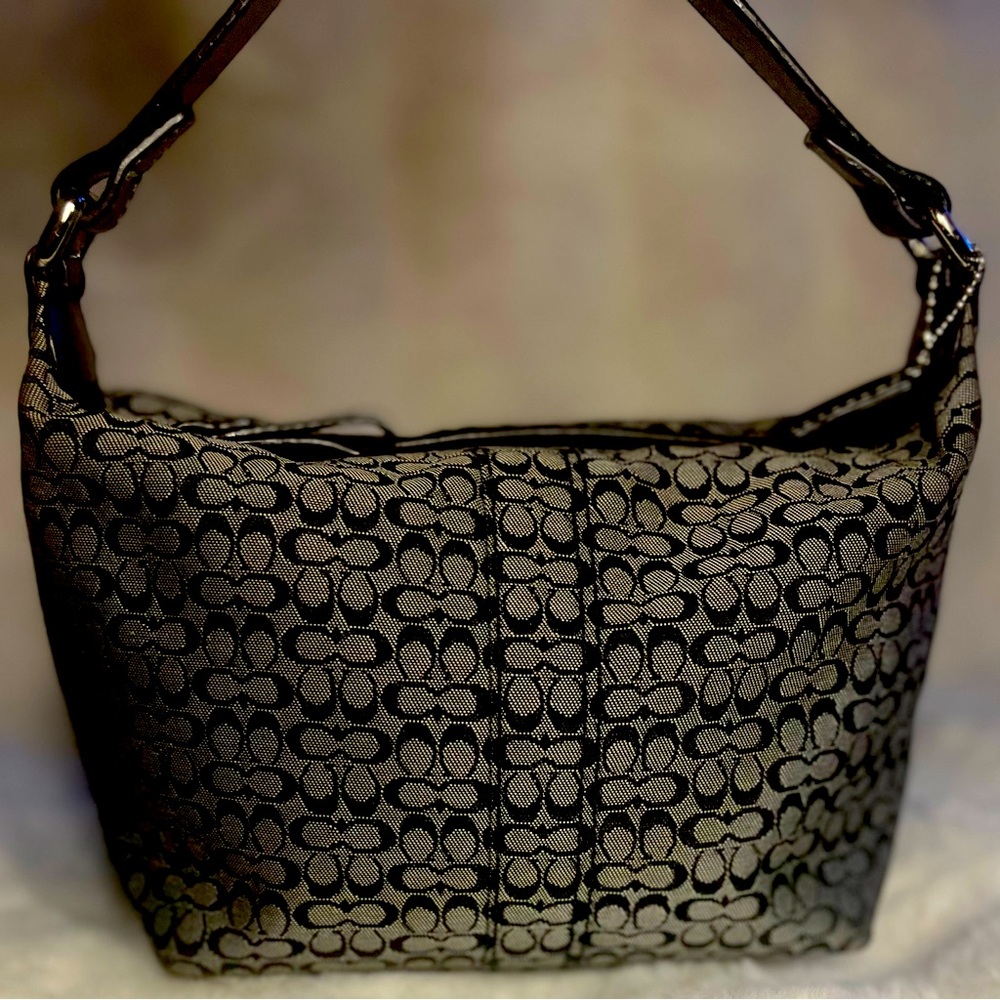 NWOT! Vintage Coach Signature “C” Mini Hobo Bag in Black/Grey - Picture 5 of 16